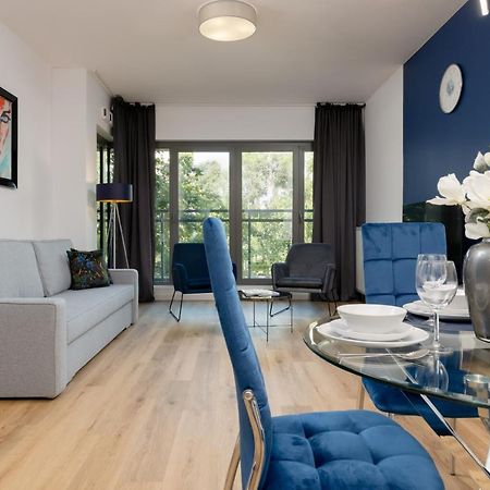 Apartment Avenue Solidarnosci On Wola By Noclegi Renters Варшава Экстерьер фото