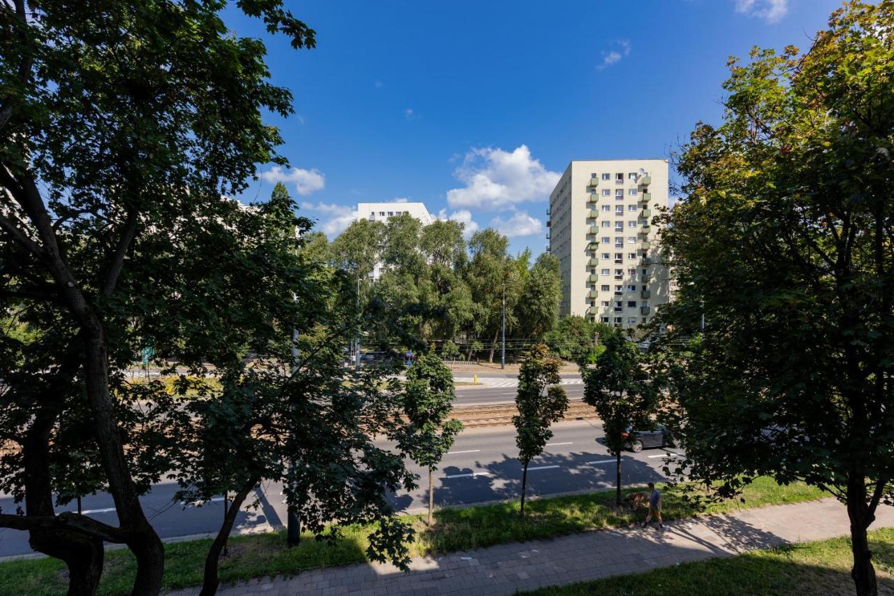 Apartment Avenue Solidarnosci On Wola By Noclegi Renters Варшава Экстерьер фото