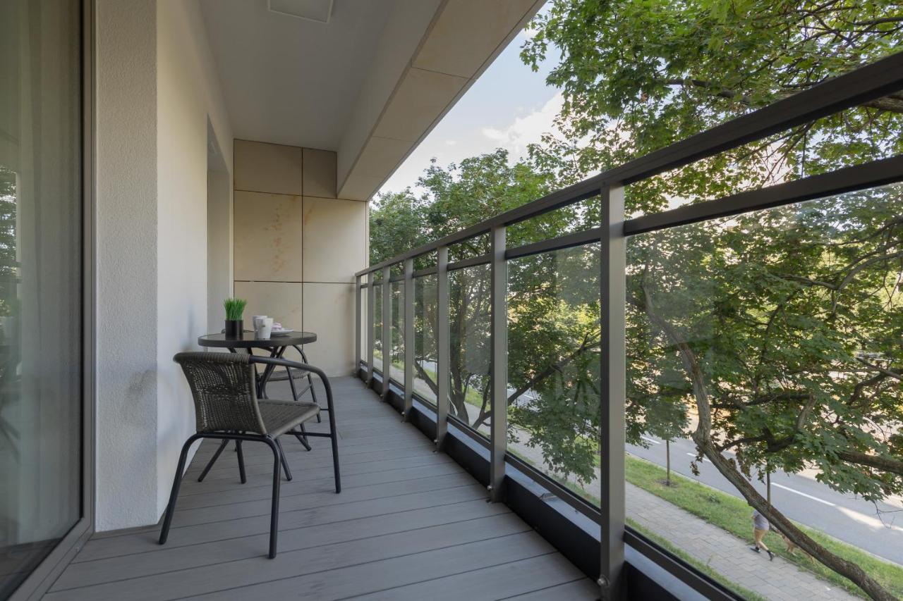 Apartment Avenue Solidarnosci On Wola By Noclegi Renters Варшава Экстерьер фото