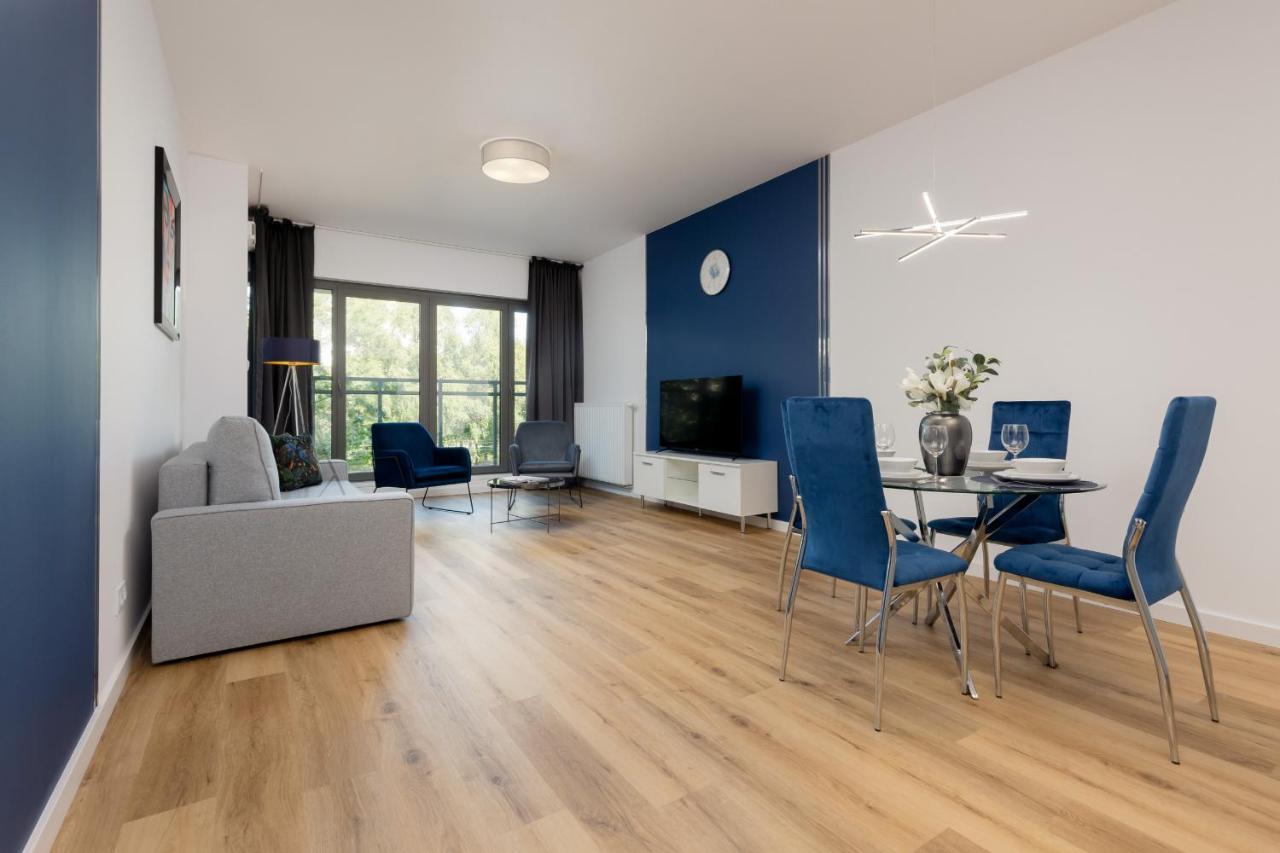 Apartment Avenue Solidarnosci On Wola By Noclegi Renters Варшава Экстерьер фото